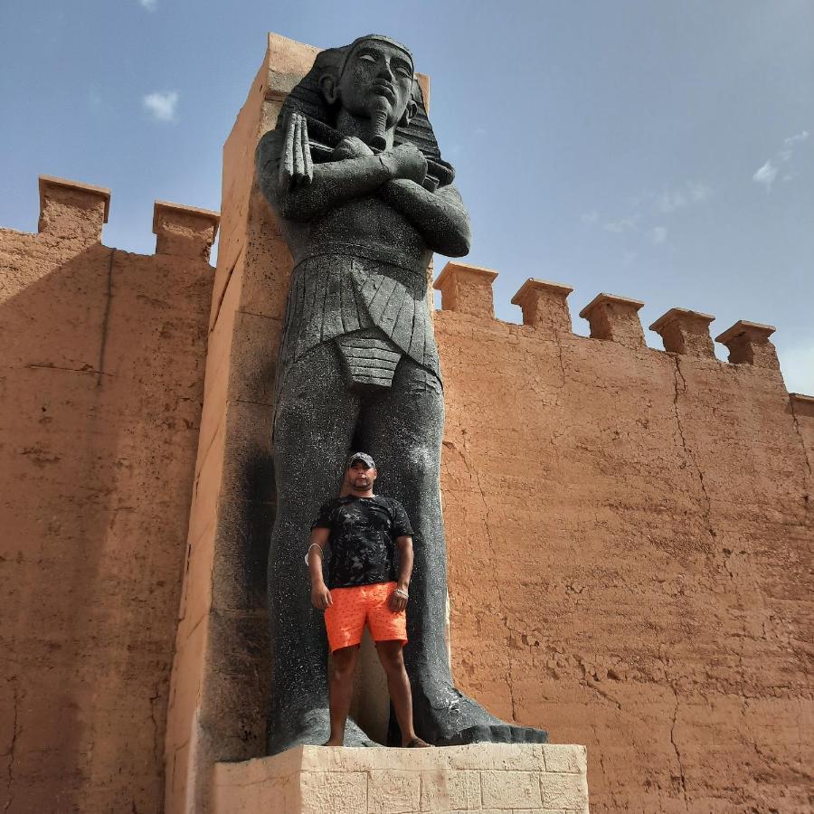 Dar Ilyana Hotel Ait Tiourhza Bagian luar foto