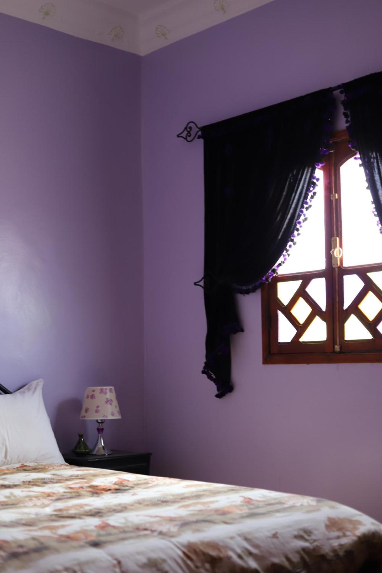 Dar Ilyana Hotel Ait Tiourhza Bagian luar foto