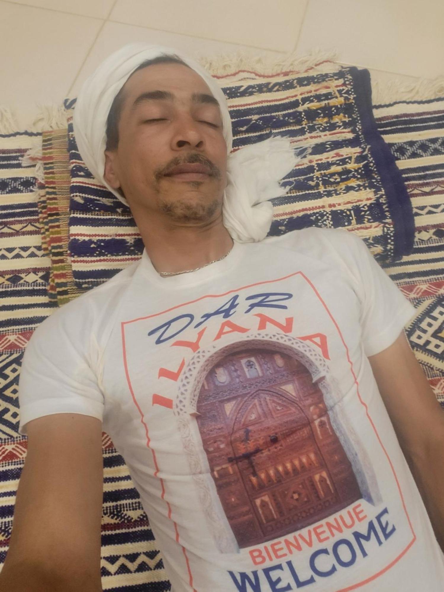 Dar Ilyana Hotel Ait Tiourhza Bagian luar foto