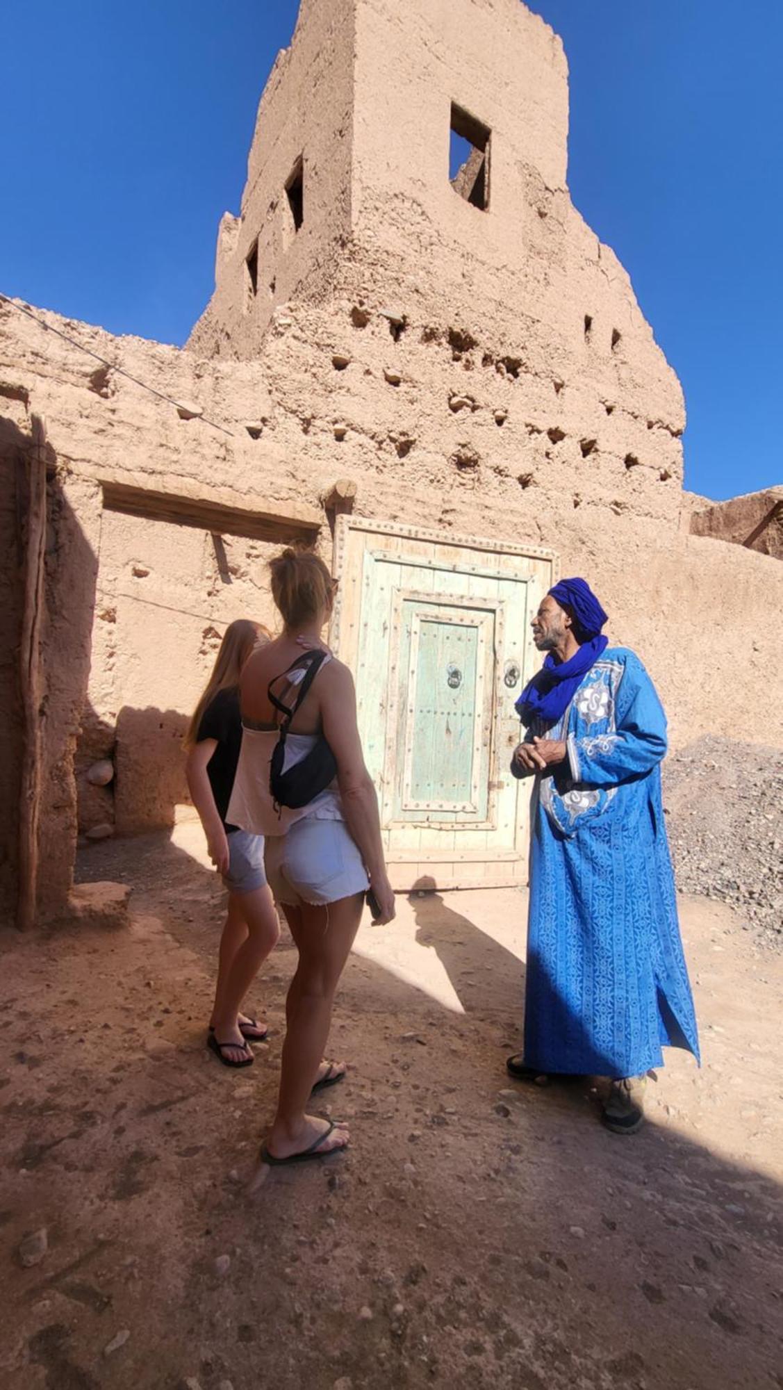 Dar Ilyana Hotel Ait Tiourhza Bagian luar foto